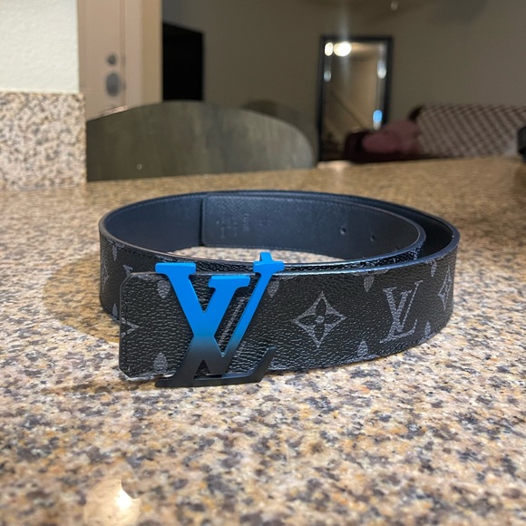 Louis Vitton Belt - Picture 2 of 6